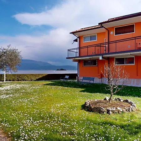 Maria Elena By Bookinggardalake * Manerba del Garda